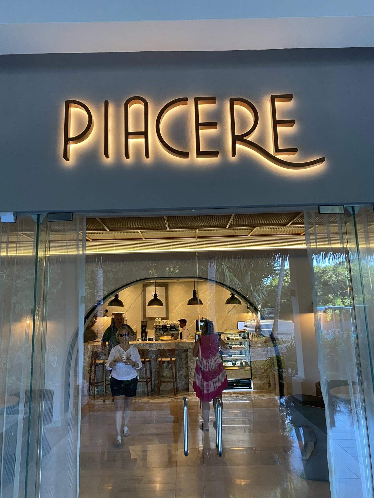 Grand Opening Piacere